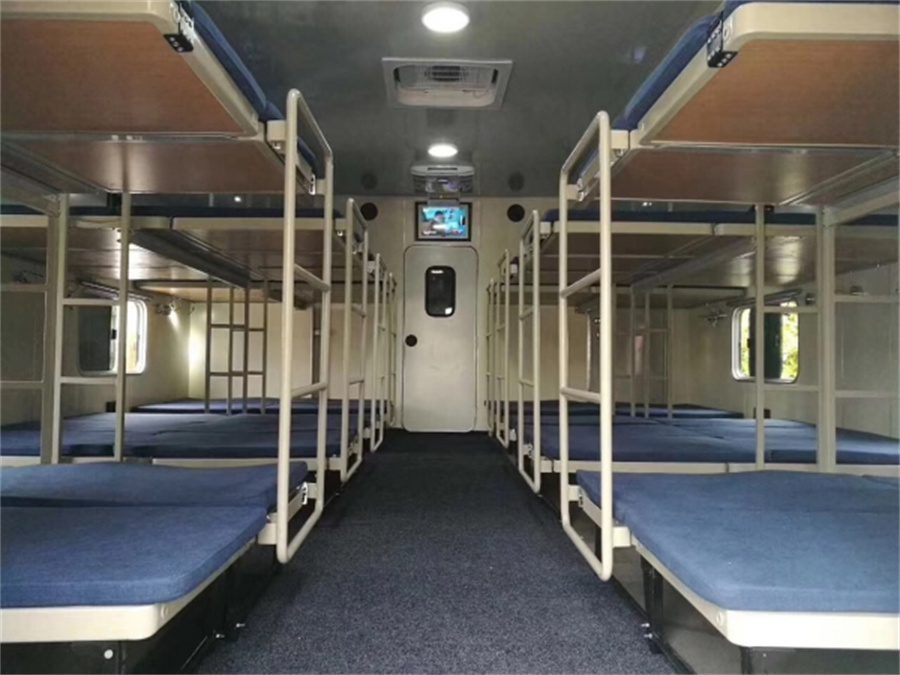 重汽豪沃T5G24人宿營(yíng)車 重汽豪沃T5G24人宿營(yíng)車