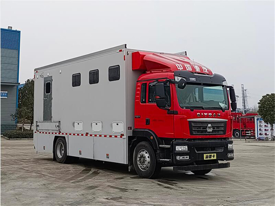 重汽汕德卡廁所車 重汽汕德卡廁所車