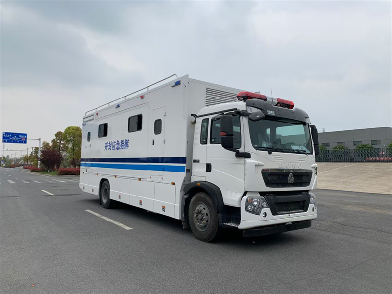 重汽豪沃指揮車 重汽豪沃指揮車