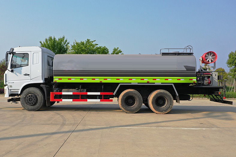 東風D3L后八輪20噸噴霧車 東風D3L后八輪20噸噴霧車