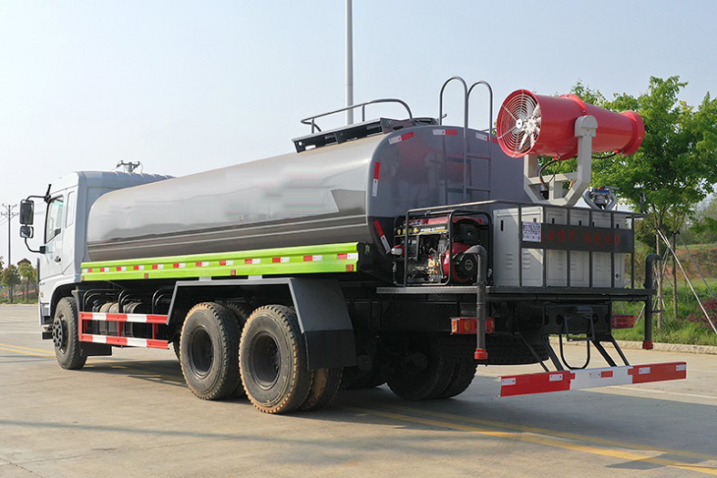東風D3L后八輪20噸噴霧車 東風D3L后八輪20噸噴霧車