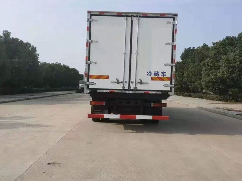 東風(fēng)天錦KR小三軸冷藏車 東風(fēng)天錦KR小三軸冷藏車