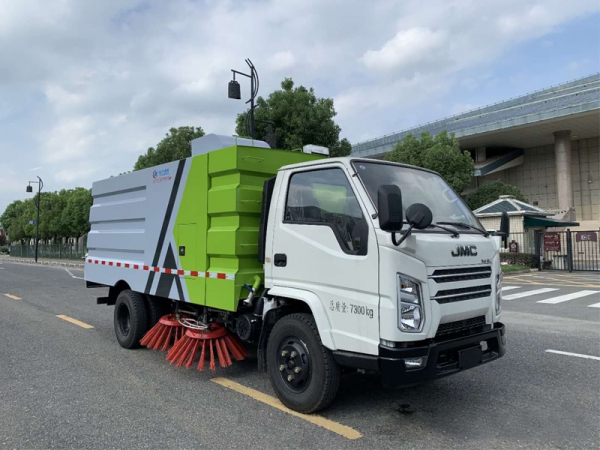 國六江鈴凱銳掃路車 國六江鈴凱銳掃路車