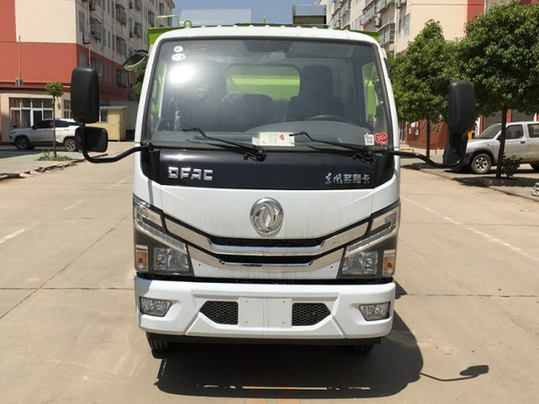 東風多利卡5.5方掃路車 東風多利卡5.5方掃路車